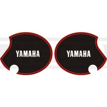 Seitendeckelaufkleber-Set 'YAMAHA' rechts+links, schwarz glänzend, rote Streifen (analog Tankdekor), Schriftzug weiß