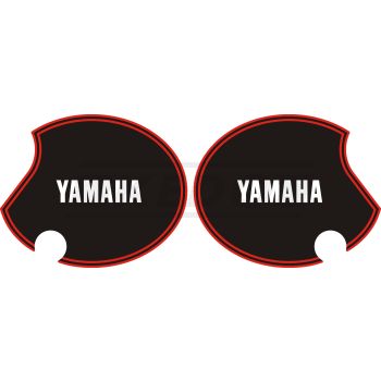Seitendeckelaufkleber-Set 'YAMAHA' rechts+links, schwarz glänzend, rote Streifen (analog Tankdekor), Schriftzug weiß
